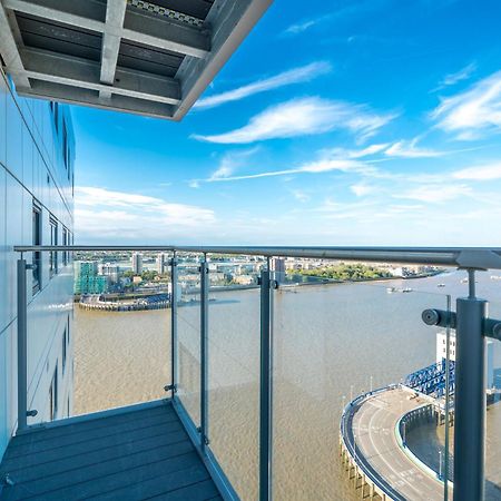 Skyvillion - London River Thames Top Floor Apartments By Woolwich Ferry, Mins To London Excel, O2 Arena , London City Airport With Parking Eksteriør bilde