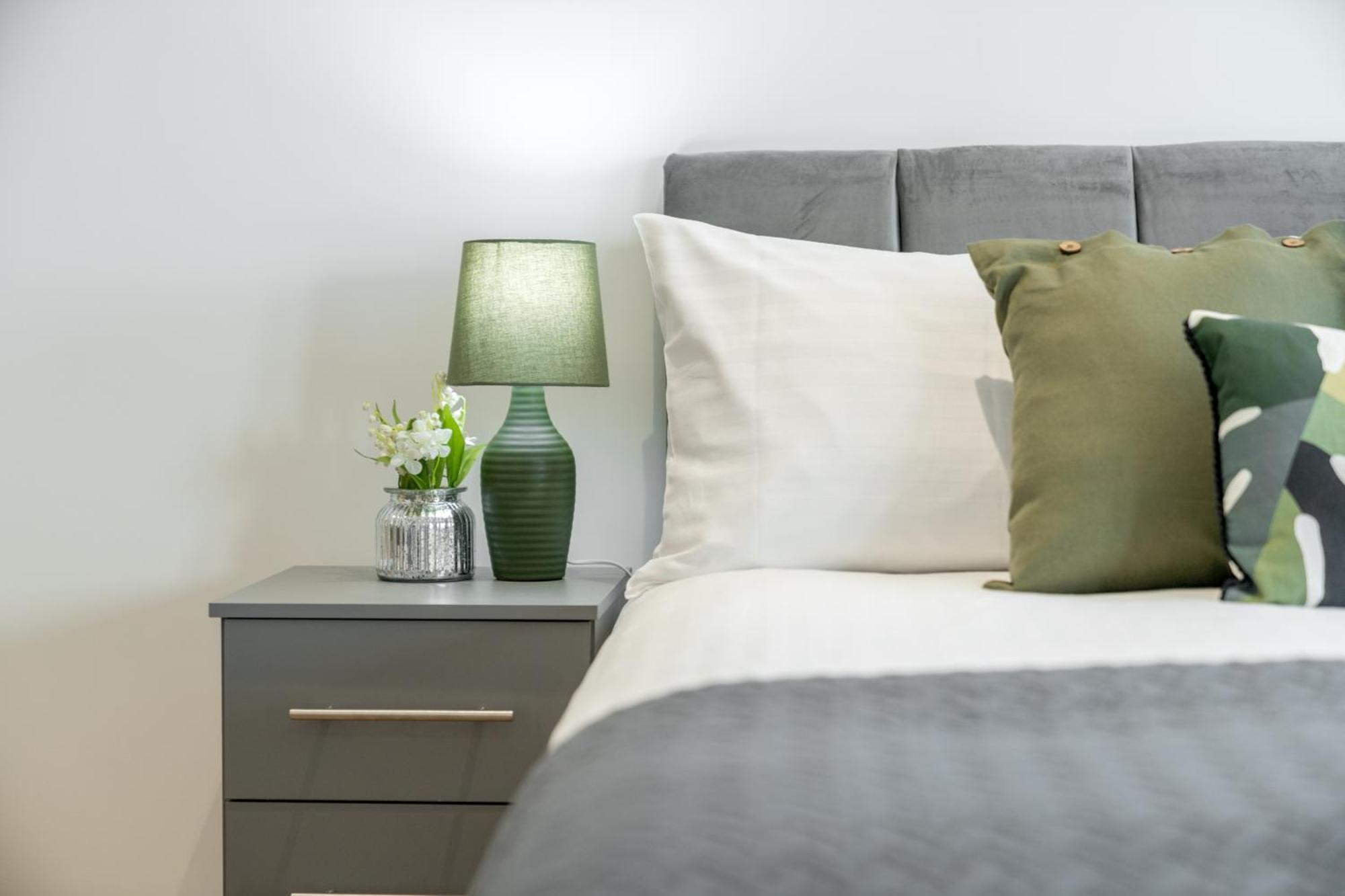 Skyvillion - London River Thames Top Floor Apartments By Woolwich Ferry, Mins To London Excel, O2 Arena , London City Airport With Parking Eksteriør bilde