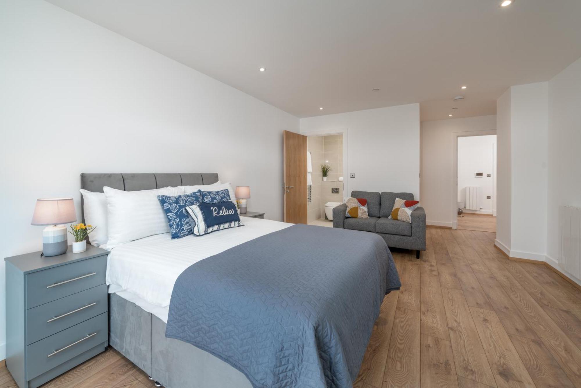 Skyvillion - London River Thames Top Floor Apartments By Woolwich Ferry, Mins To London Excel, O2 Arena , London City Airport With Parking Eksteriør bilde