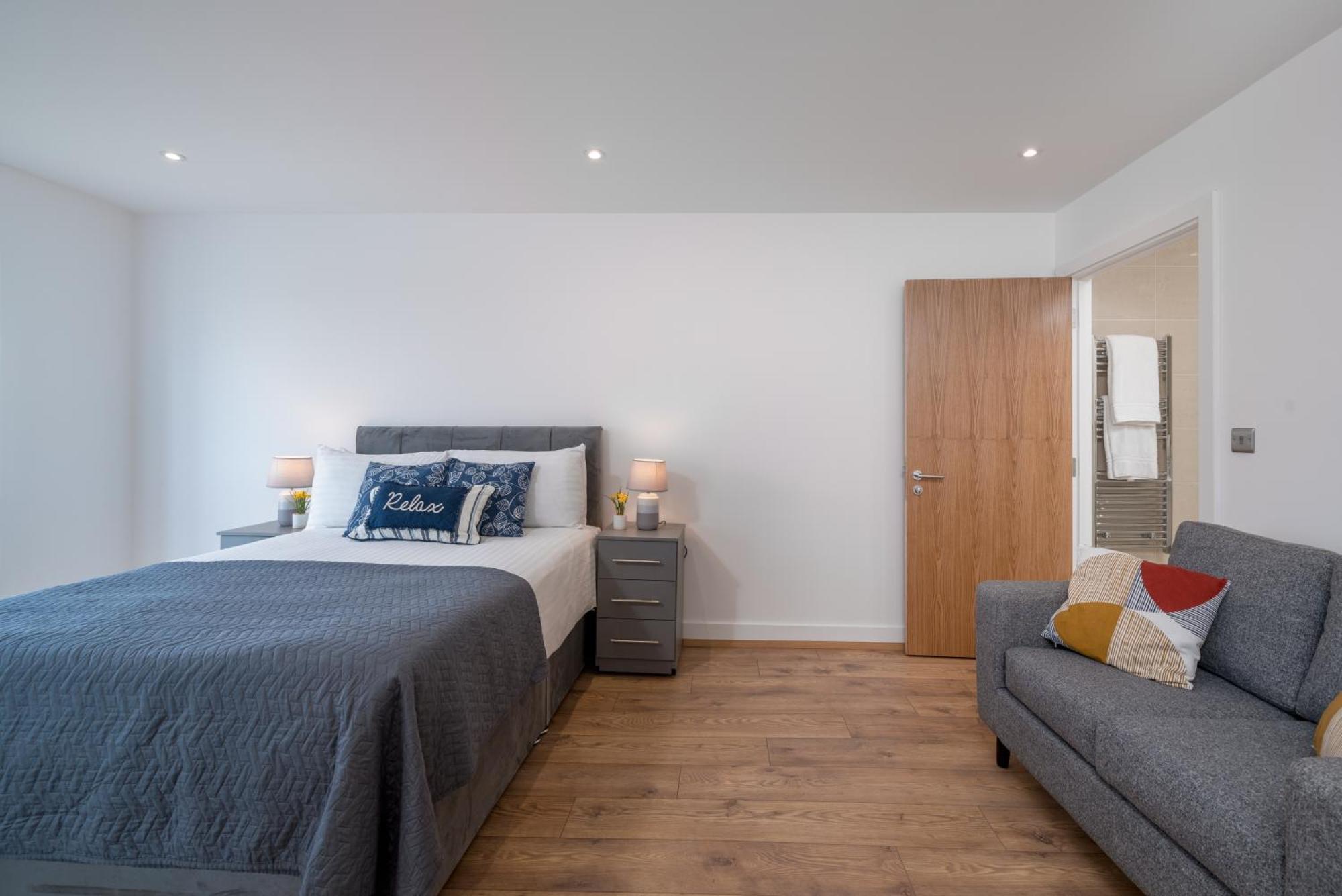 Skyvillion - London River Thames Top Floor Apartments By Woolwich Ferry, Mins To London Excel, O2 Arena , London City Airport With Parking Eksteriør bilde